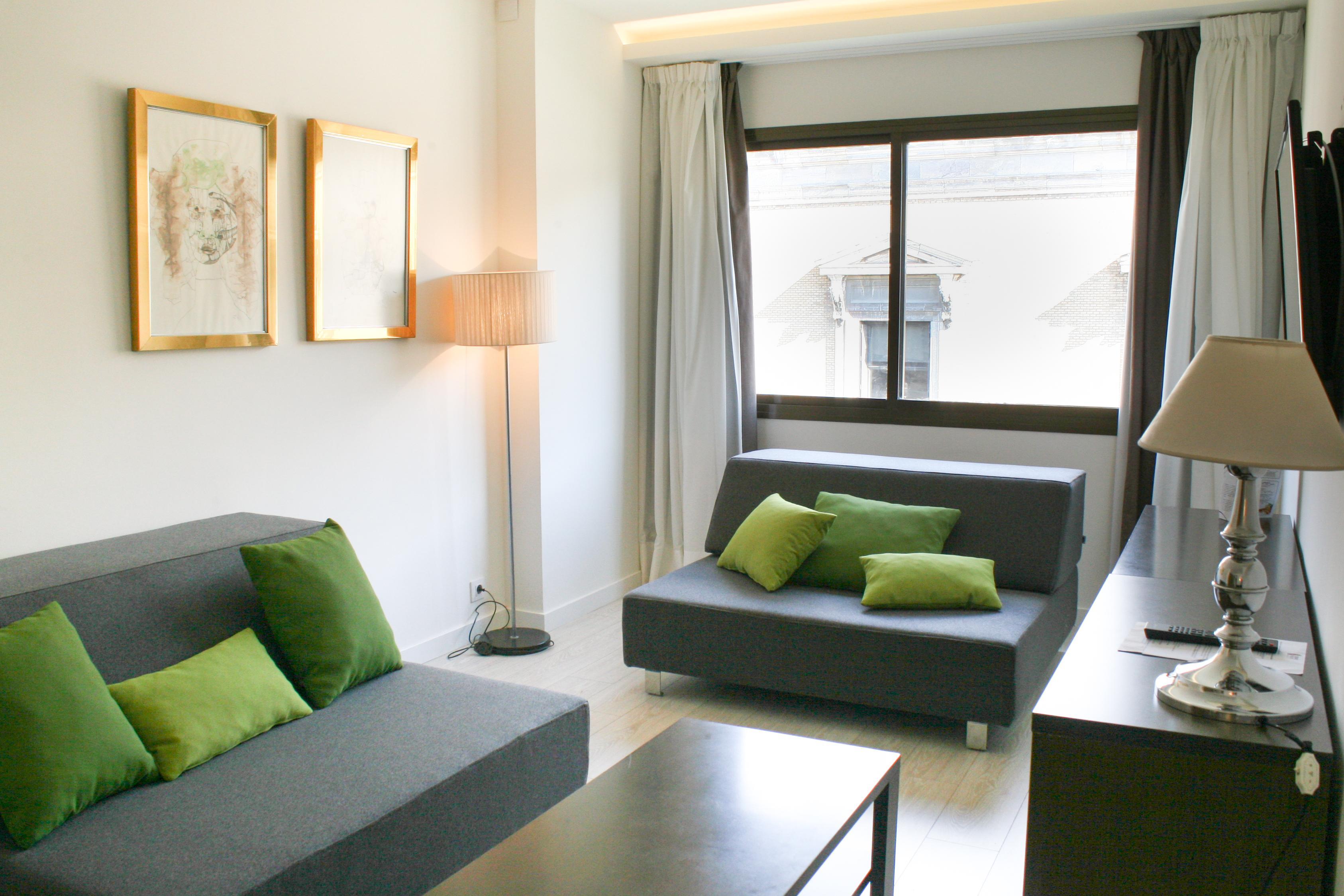 Apartamentos Recoletos Madrid Esterno foto